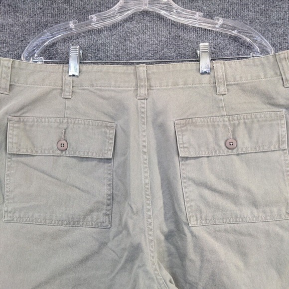Eddie Bauer Men's Chino Shorts Green Size 40 100% Cotton Slash Pockets - Picture 3 of 10